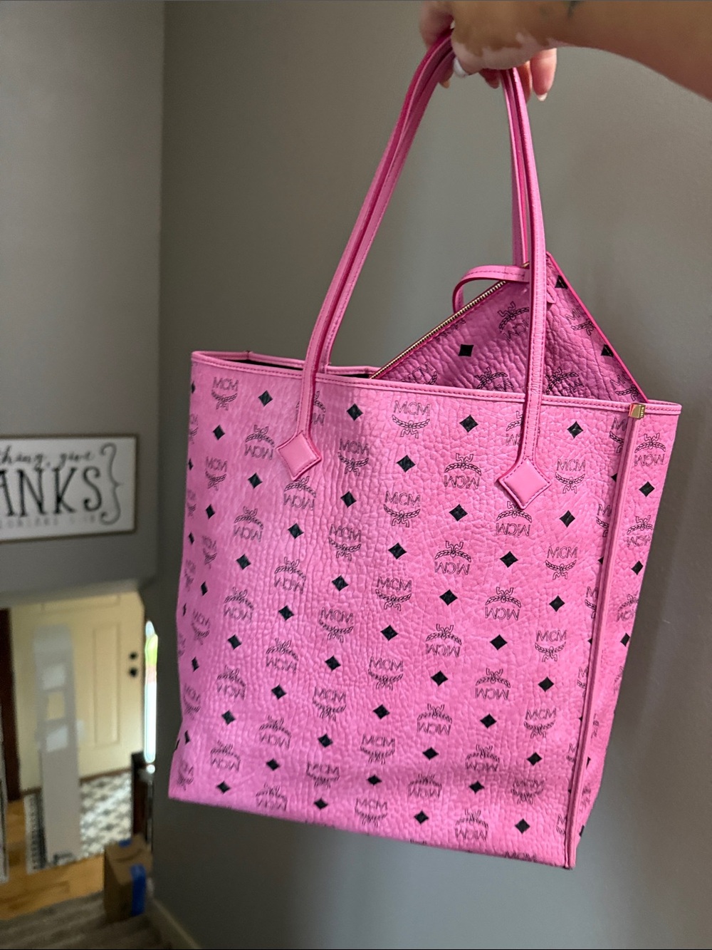 MCM Visetos & Pochette w/ Dust Bag - Picture 15 of 15